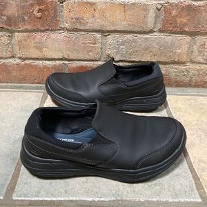 Skechers RELAXED FIT Gel Infused: Men’s Size 9.5